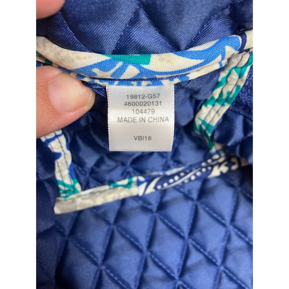 Vera Bradley santiago cosmetic Bag Women Small Blue Floral Good Quilted Travel